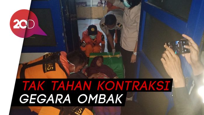 Momen Pemudik Melahirkan di Kapal DIbantu Tim Basarnas