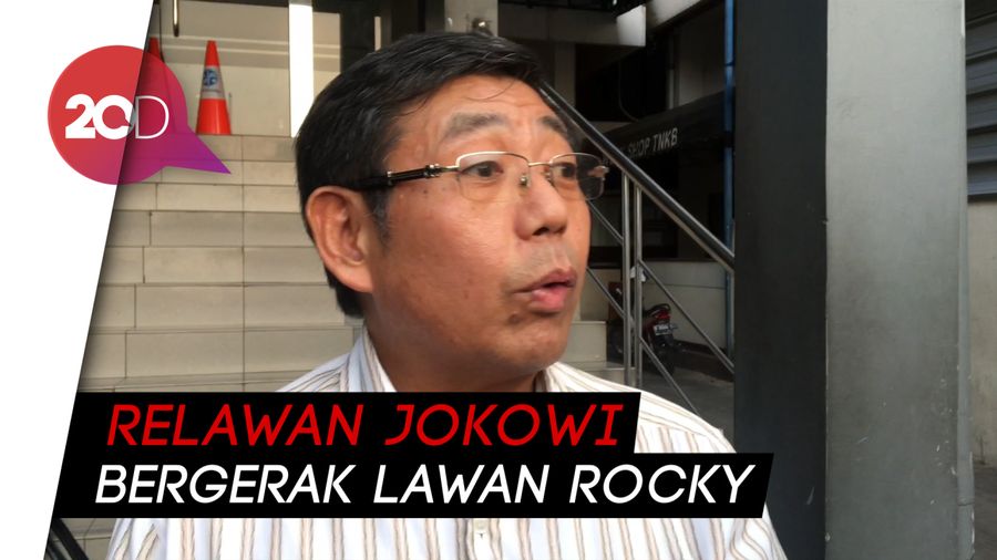Sebut Jokowi Culas, Akun FB Rocky Gerung Dipolisikan!