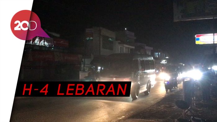 Aktivitas Pasar Limbangan Surut, Kendaraan Masih Alami Perlambatan