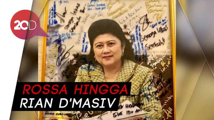 Doa Para Artis Mengiringi Kepergian Ani Yudhoyono
