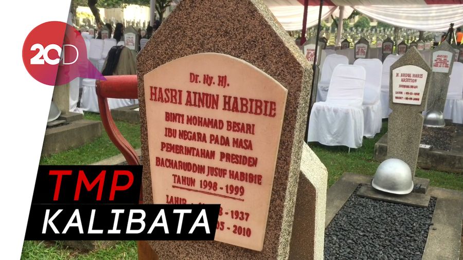 Ani Yudhoyono akan Dimakamkan Dekat Ainun Habibie
