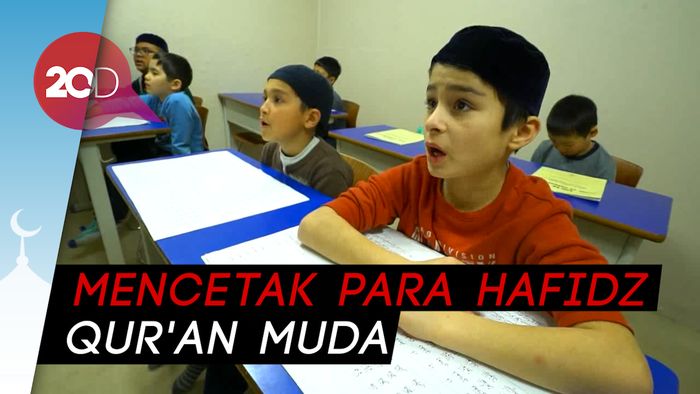 Berjuang Demi Generasi Muda Muslim di Korea