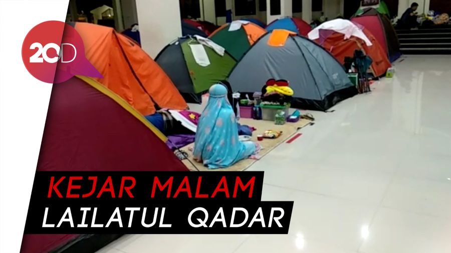 Ratusan Tenda Iktikaf di 10 Hari Terakhir Ramadhan