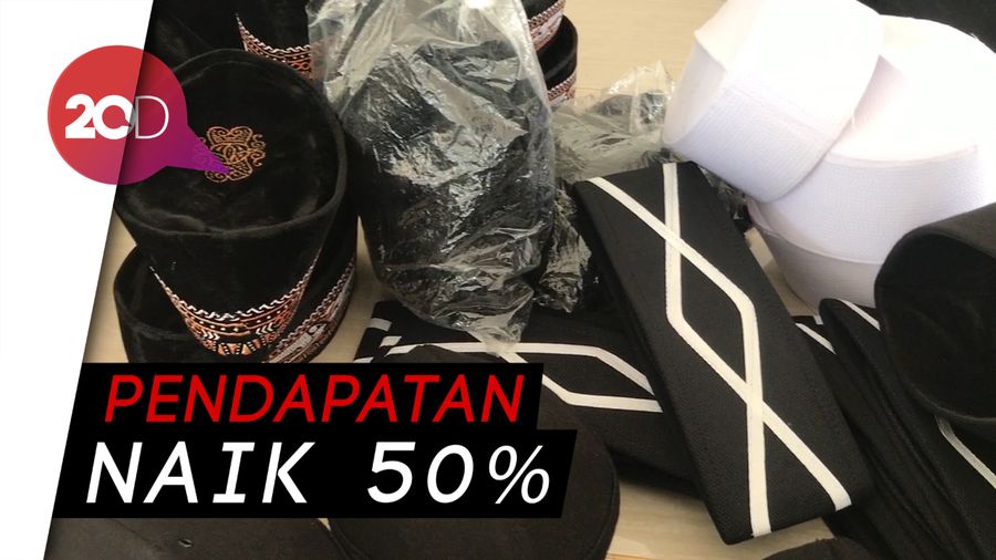 Berkah Ramadhan, Pedagang Kopiah Keliling Laris-Manis