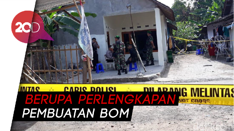Densus 88 Sita Barbuk di Rumah Pelaku Bunuh Diri di Kartasura