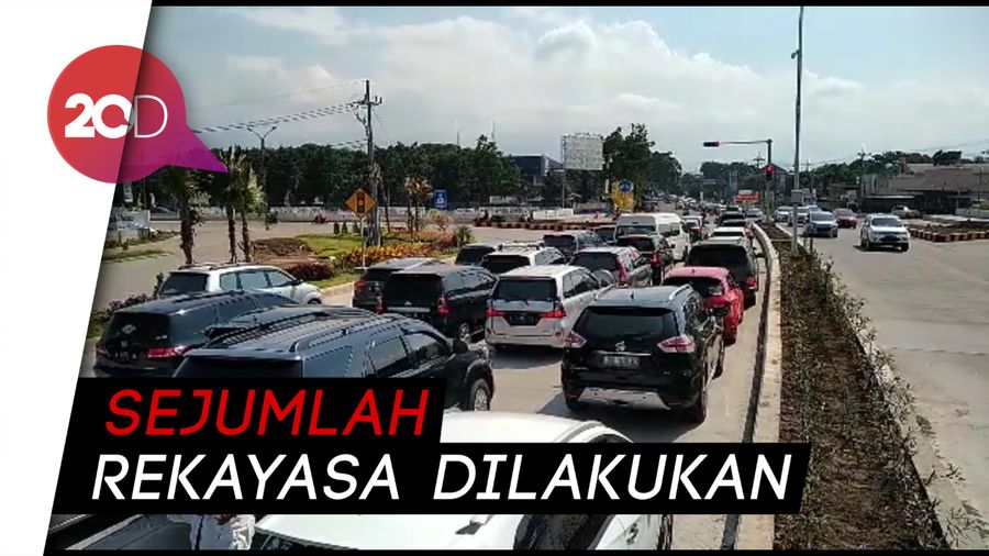 Antrean di Exit Tol Singosari, 2.000 Kendaraan Melintas Tiap Menit   