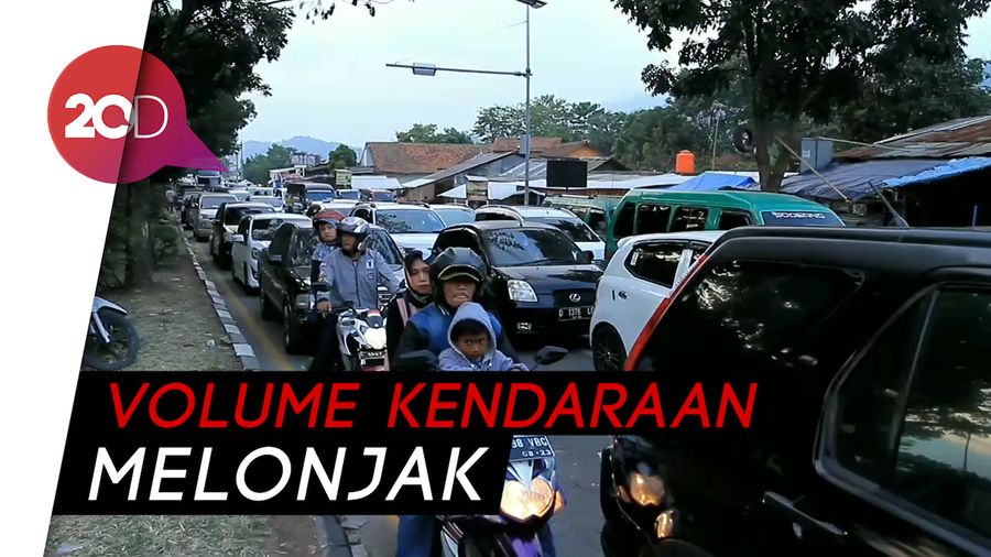 Nagreg Macet Parah di Kedua Arah!