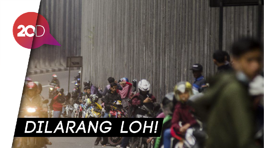 Lalin Lancar, Pemudik Malah Berhenti di Terowongan Nagreg