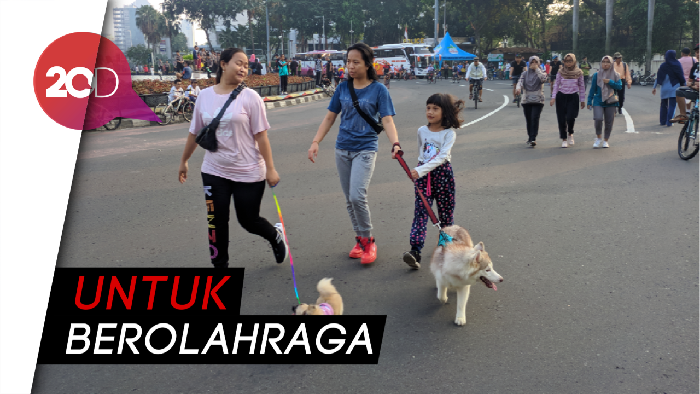 Tak Ada CFD, Bundaran HI Tetap Ramai Warga