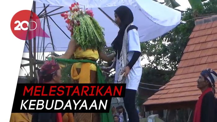 Mengenal Ritual Tari Seblang Olehsari Banyuwangi