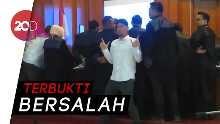 Tok! Ahmad Dhani Divonis 1 Tahun Penjara