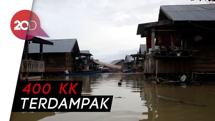 Banjir Sepekan Meluas,  Air Setinggi 2 Meter Rendam Rumah Warga
