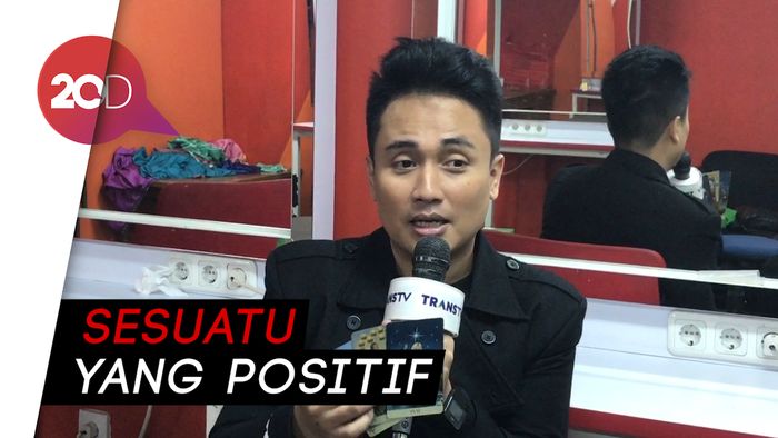 Denny Darko Ramal Hubungan Raffi Ahmad dan Nagita Slavina