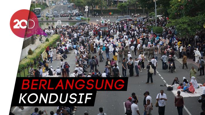 Massa Aksi Kawal Sidang MK Bubarkan Diri