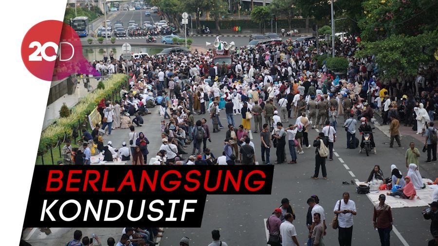 Massa Aksi Kawal Sidang MK Bubarkan Diri