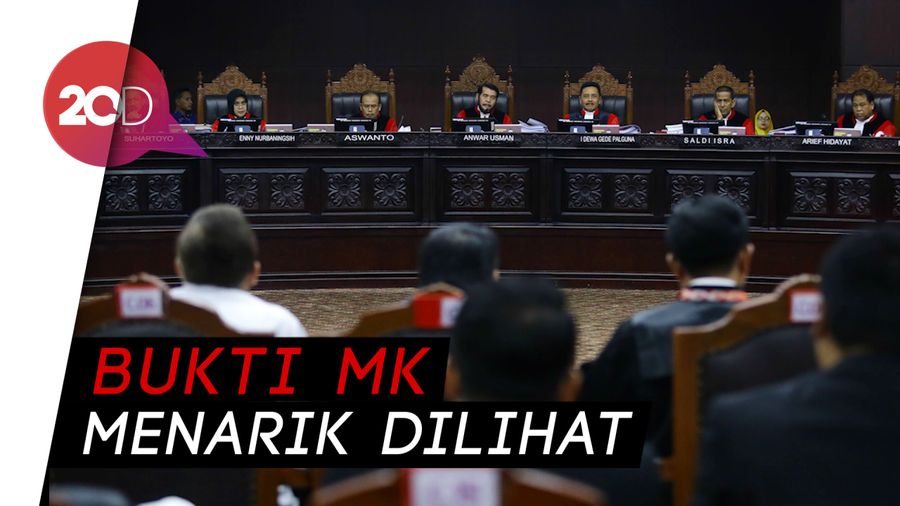  Hal-hal Menarik di Sidang Perdana  MK