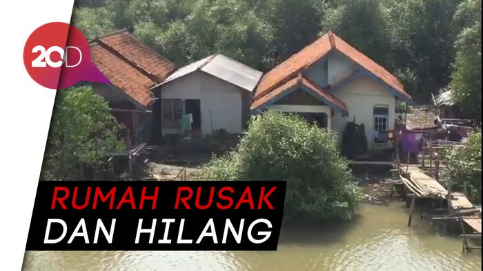 Bukti-bukti Keganasan Abrasi di Ujung Bekasi