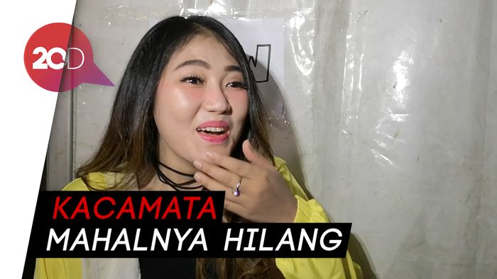 Cerita Via Vallen Tergulung Ombak Saat Liburan di Bali