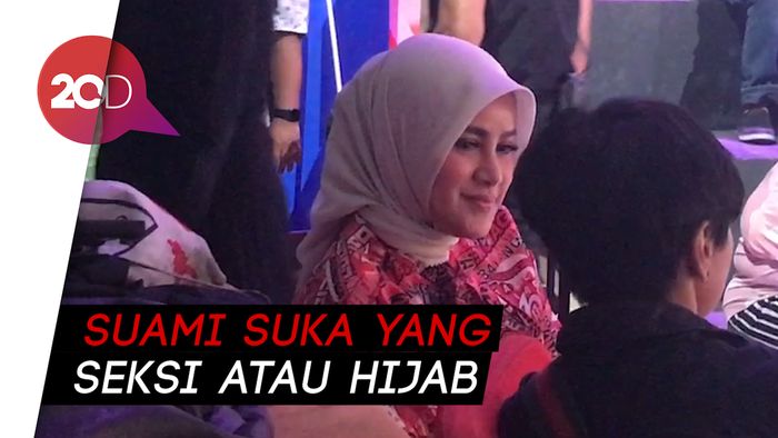 Kini Mantap Berhijab, Olla Ramlan Sempat Ragu Karena Suami