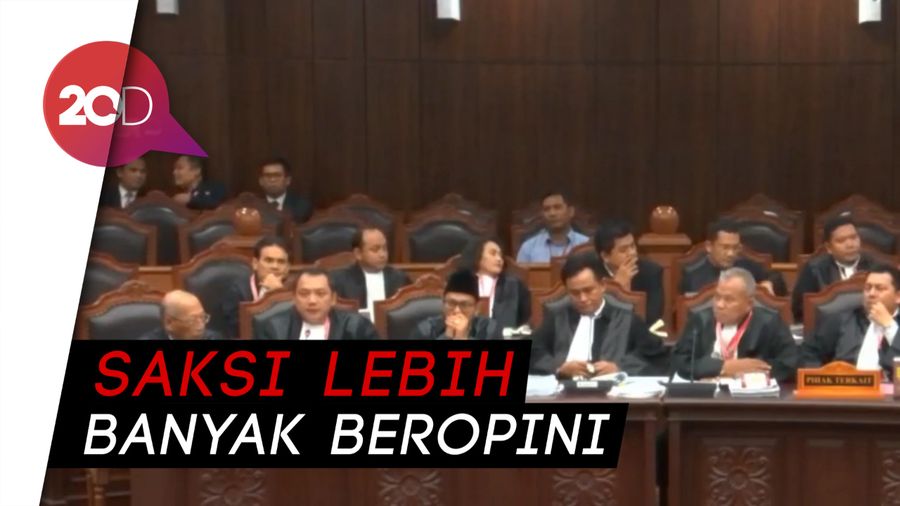 Tim Hukum Jokowi ke Saksi: Keterangannya Lebih Banyak Pendapat