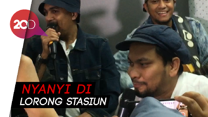 Aduhay! Glenn Fredly dan Tompi Ngamen di MRT