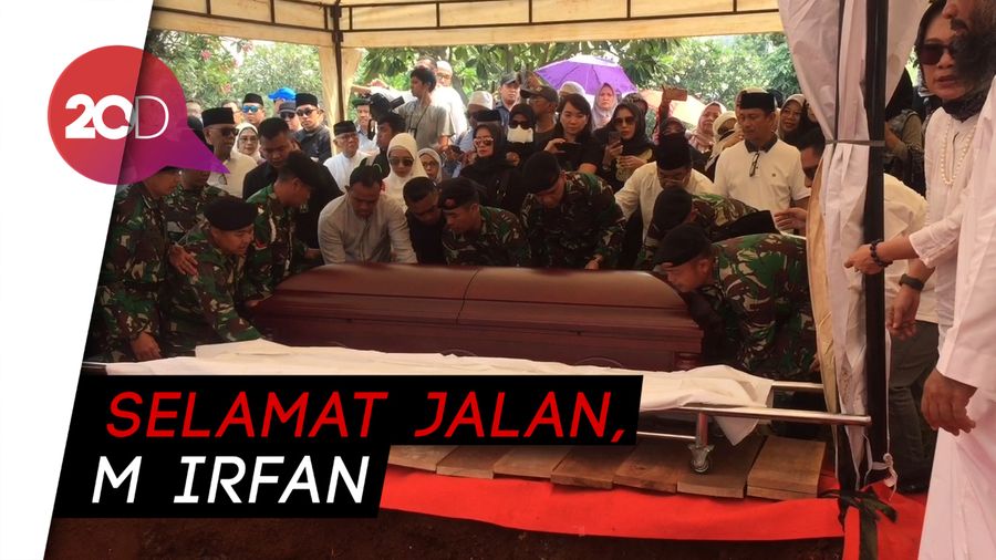 Suasana Duka Iringi Pemakaman Putra Ketua MA Hatta Ali