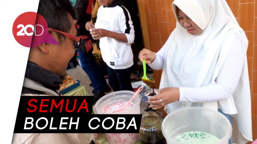 Unik! Jajan di Bazar Ini Cukup Bayar Pakai Doa Saja