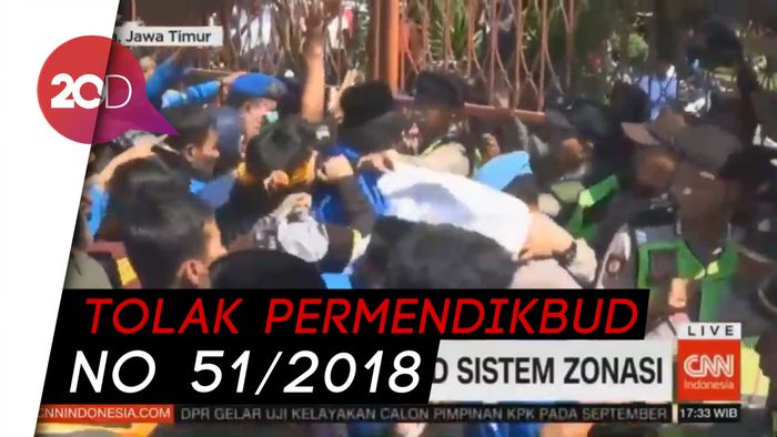 Rusuh! Mahasiswa di Jawa Timur Demo Tolak Sistem Zonasi