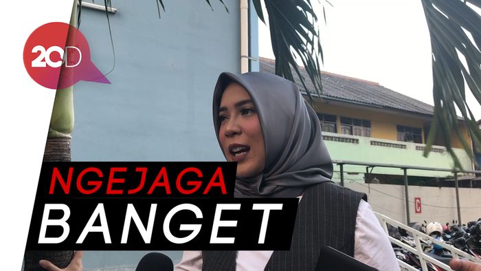 Hamil 4,5 Bulan, Fitri Tropica Dilarang Suami “Petakilan”
