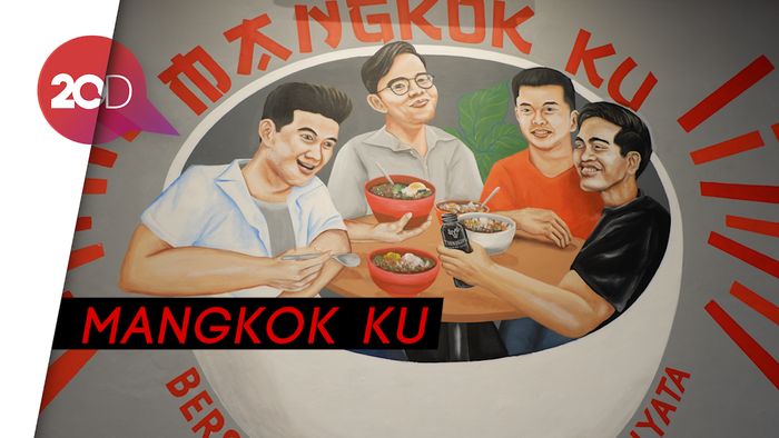Mencicipi Makanan di Resto Kolaborasi Chef Arnold-Kaesang-Gibran
