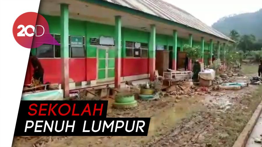 Pasca Banjir, Puluhan Sekolah di Konawe Utara Dibersihkan