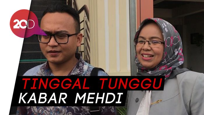 Tata Janeeta Resmi Cerai dengan Mehdi Zati Secara Verstek