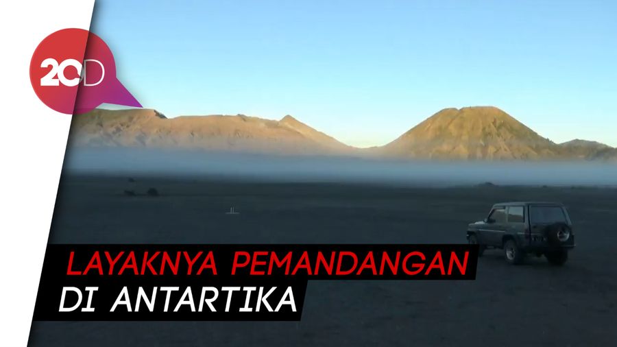 Bromo Membeku, Pemandangan Langka yang Memukau