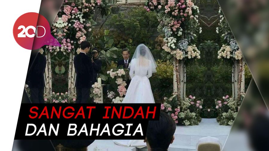 Throwback! Momen Indah Pernikahan Song Jong Ki dan Song Hye Kyo