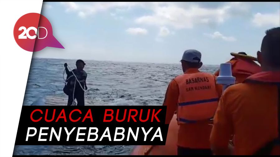 Kapal Bermuatan 10 Ton BMM Terbalik, 3 ABK Dievakuasi