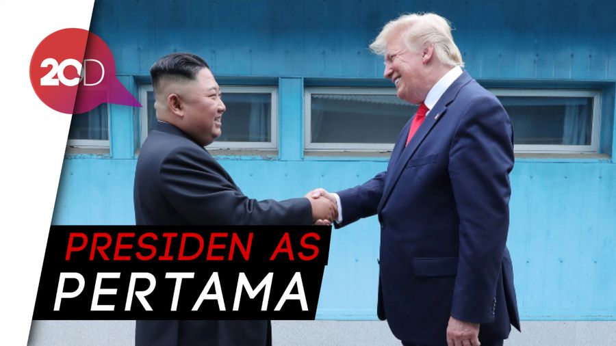 Injakan Kaki Trump di Korea Utara Catat Sejarah Presiden AS