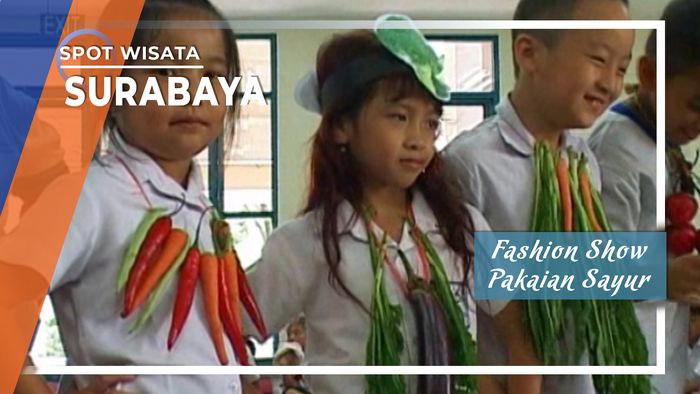 Fashion Show Pakaian Sayur, Surabaya 
