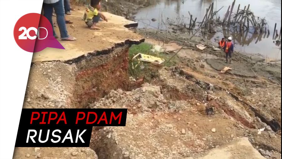 Jalan Trans-Sulawesi Amblas, Distribusi Air di 6 Kecamatan Putus