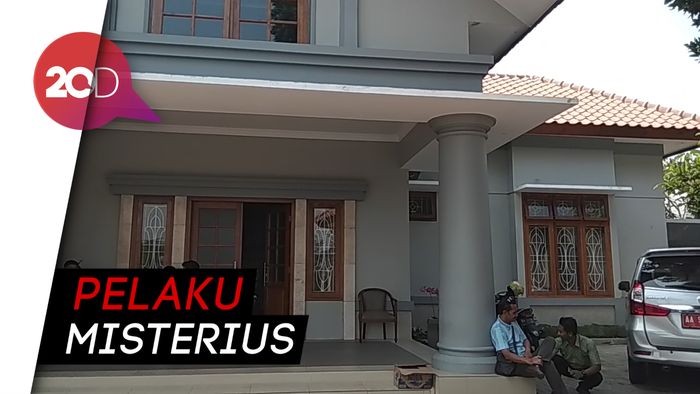 Rumdin Ketua DPRD dan Unit Laka Lantas Polres Magelang Dibom Molotov