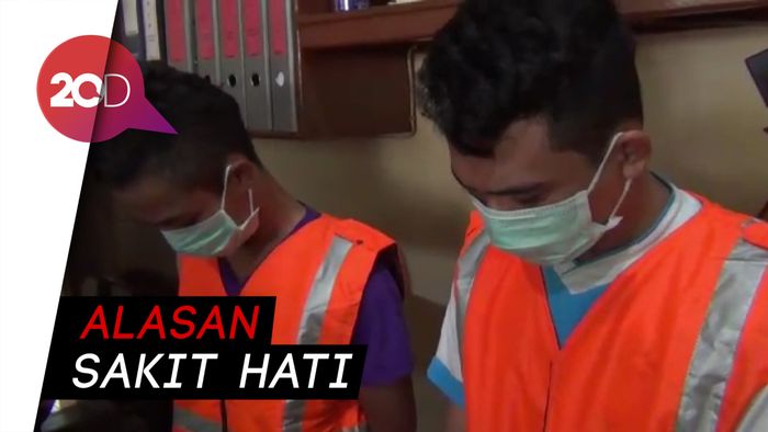 Duh... Ada Pria Tusuk Suami Mantan Pacarnya dengan Pisau Khusus
