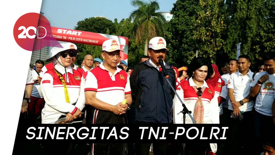 TNI-Polri Jalan Bareng di Monas Rayakan HUT Bhayangkara