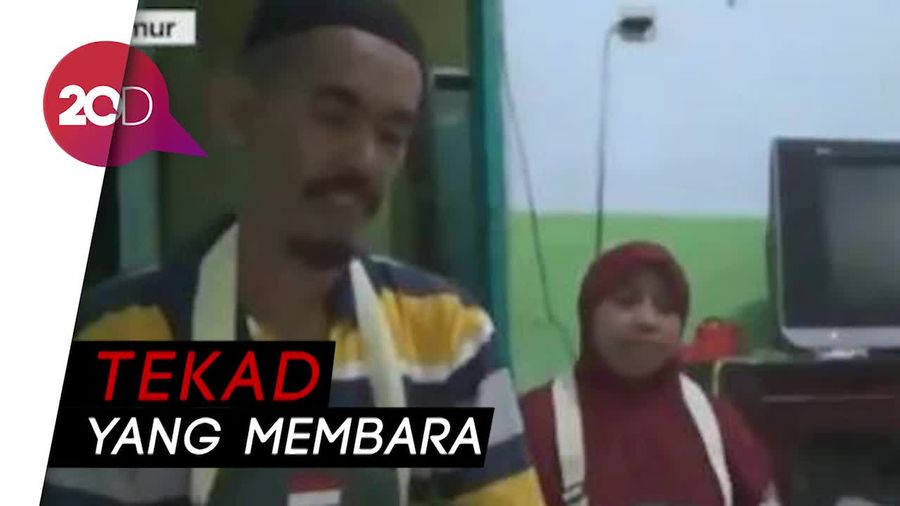 Nabung 13 Tahun, Tukang Es Doger Ini Bisa Naik Haji