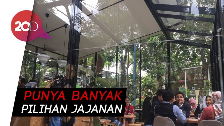 Nongki Asyik Dalam Rumah Kaca Mungil di Sentul