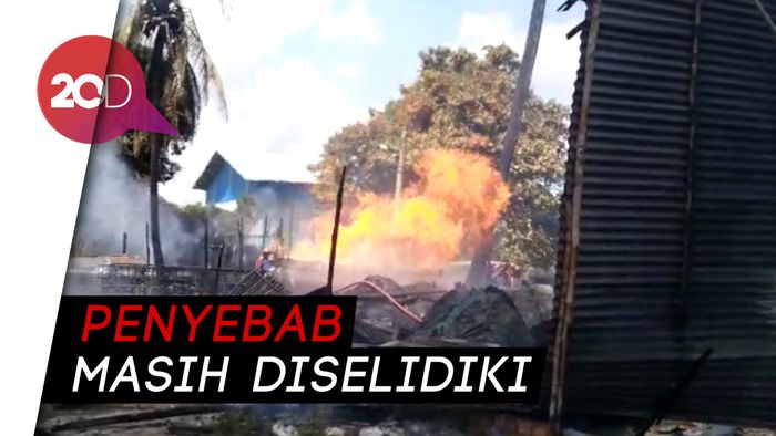 Diduga Tempat Penyimpanan Minyak Ilegal, Gudang di Jambi Terbakar