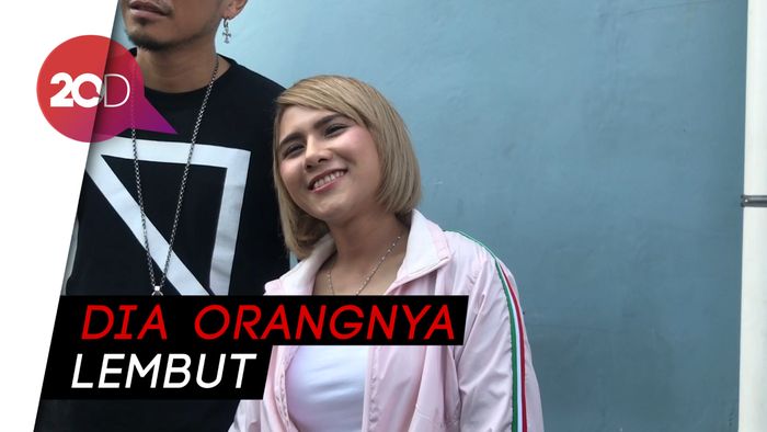 Dijodohkan dengan Roy Kiyoshi, Evelyn: Kita Sahabat!