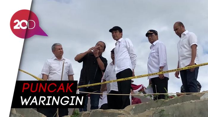 Momen Jokowi Nikmati Labuan Bajo dari Ketinggian