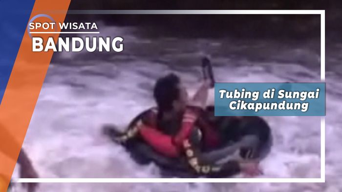 Tubing di Sungai Cikapundung, Bandung 