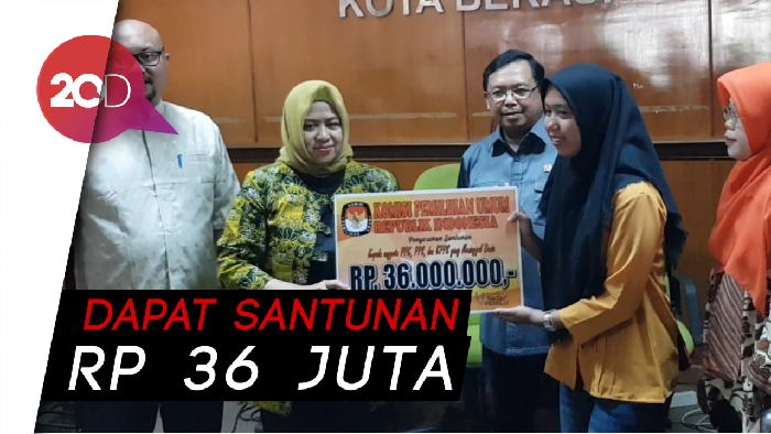 KPU Serahkan Santunan ke 10 Anggota KPPS Meninggal Dunia