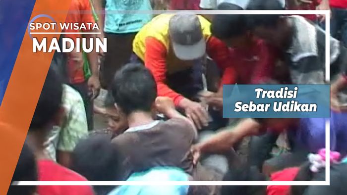 Tradisi Sebar Koin Udikan, Budaya Beramal di Desa Kedodong Madiun 