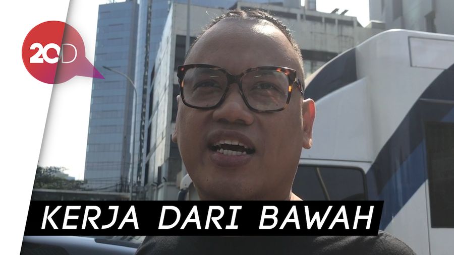Isi Waktu Liburan, Uya Kuya Terima Anaknya Magang di Kantornya